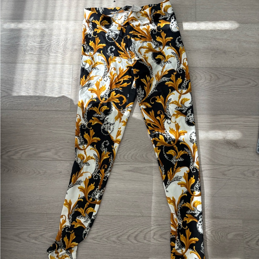 Versace Black and Gold Baroque Print Leggings